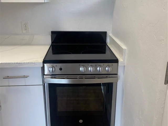 100 Madeira Ave # 5, Coral Gables FL 33134