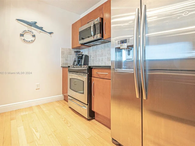 511 Lucerne Ave # 518, Lake Worth FL 33460