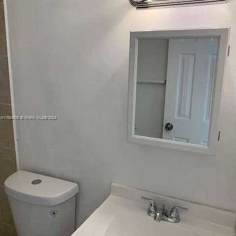 1095 W 77th St # 312, Hialeah FL 33014