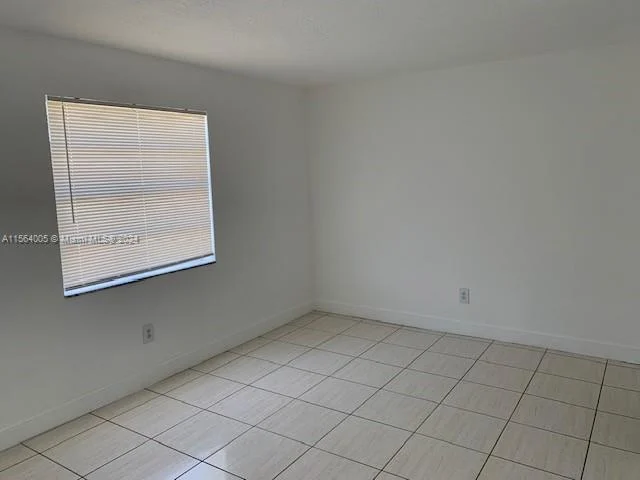 1095 W 77th St # 312, Hialeah FL 33014