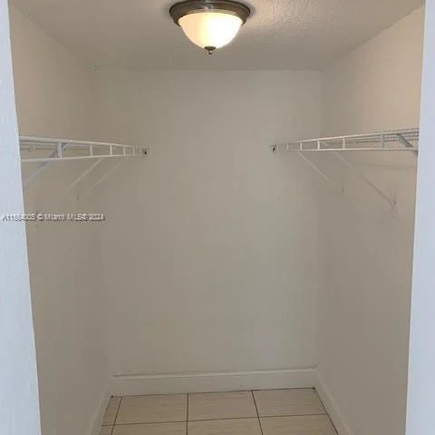 1095 W 77th St # 312, Hialeah FL 33014