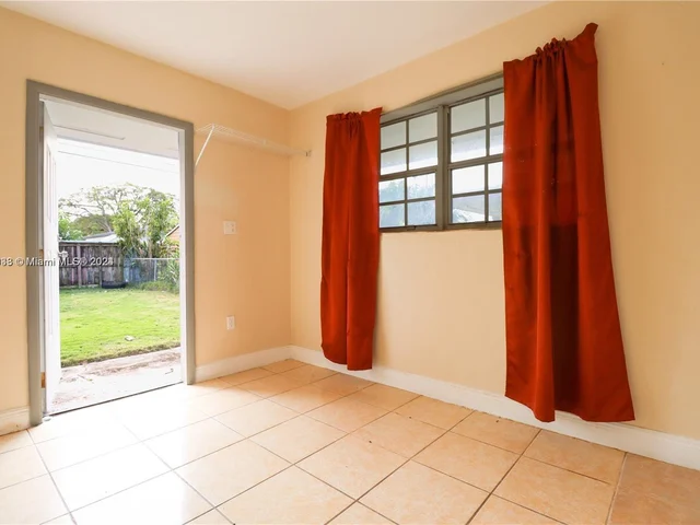 9930 SW 164th Ter, Miami FL 33157