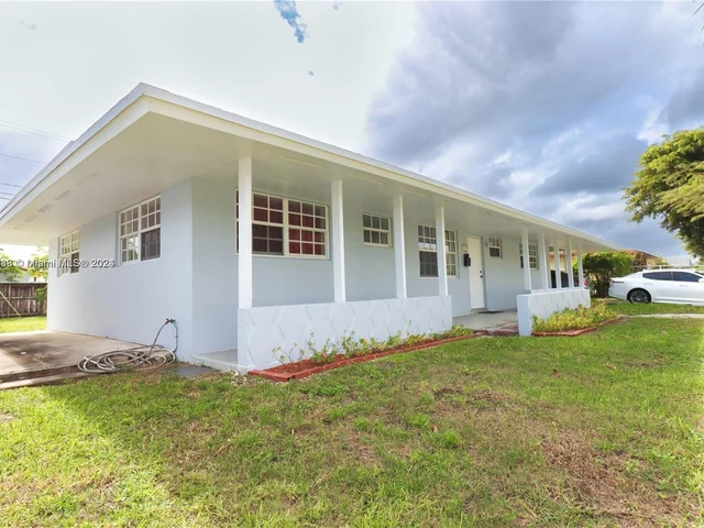 9930 SW 164th Ter, Miami FL 33157