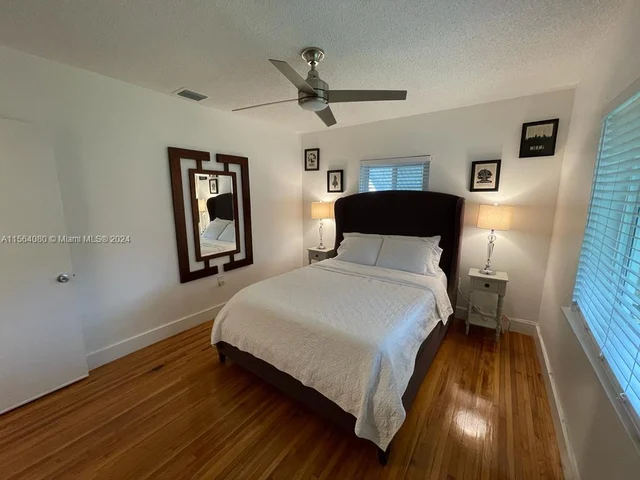 1545 NE 138th St, North Miami FL 33161