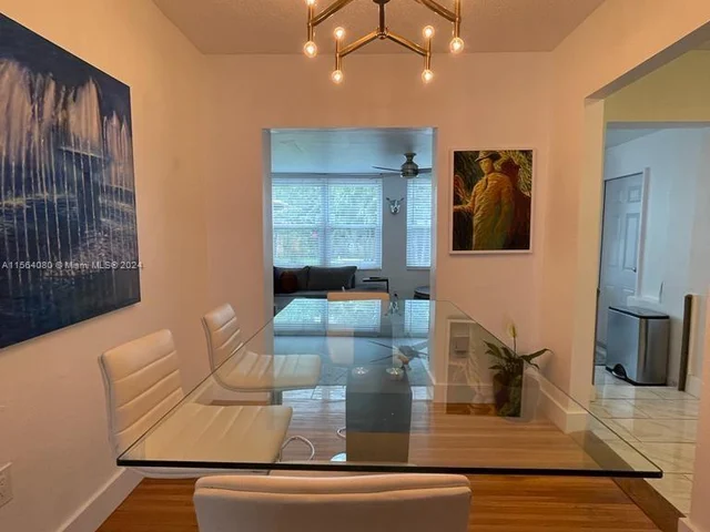 1545 NE 138th St, North Miami FL 33161