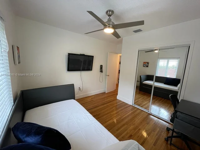 1545 NE 138th St, North Miami FL 33161