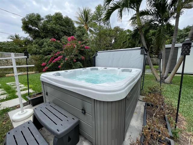 1545 NE 138th St, North Miami FL 33161