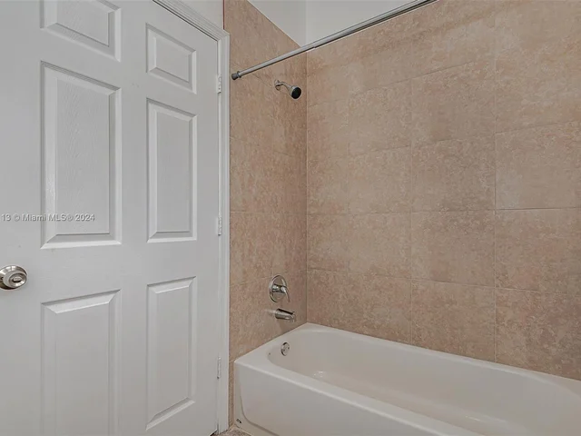 2506 Lincoln St # 2512, Hollywood FL 33020