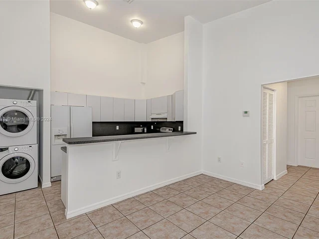 2506 Lincoln St # 2512, Hollywood FL 33020