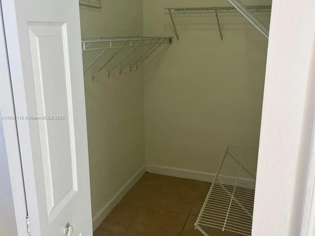 17067 SW 96th St # 17067, Miami FL 33196