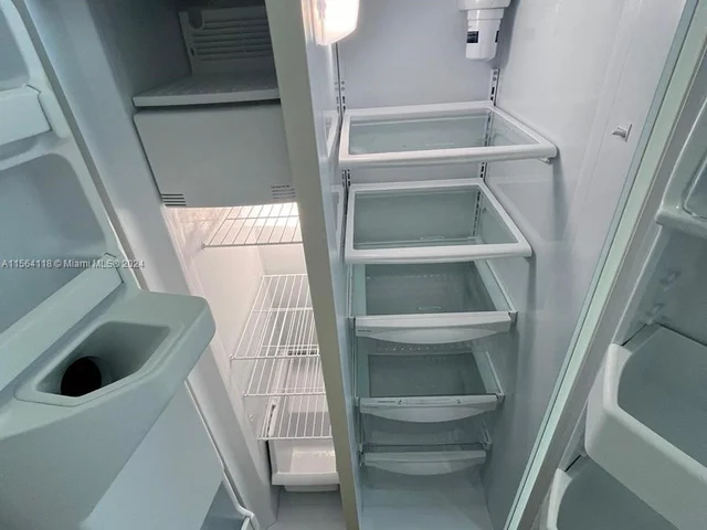 17067 SW 96th St # 17067, Miami FL 33196