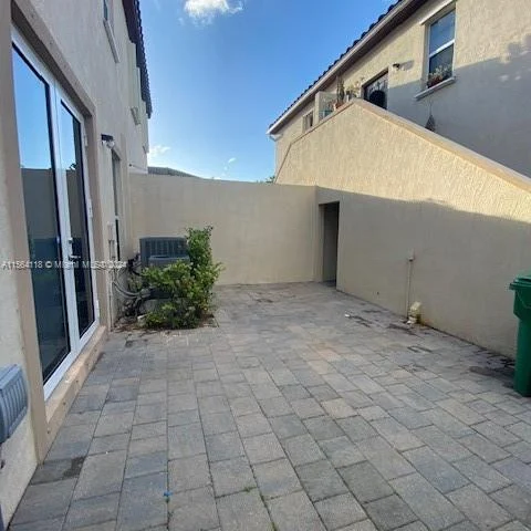 17067 SW 96th St # 17067, Miami FL 33196