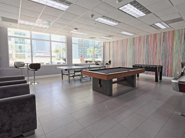 1200 Brickell Bay Dr # 3923, Miami FL 33131