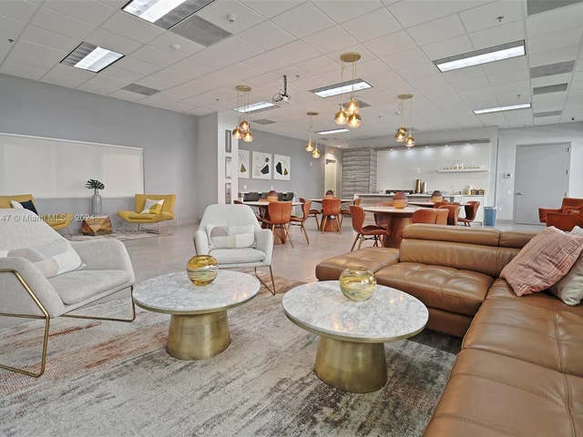 1200 Brickell Bay Dr # 3923, Miami FL 33131