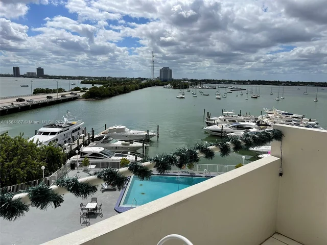 7904 West Dr # 509, North Bay Village FL 33141