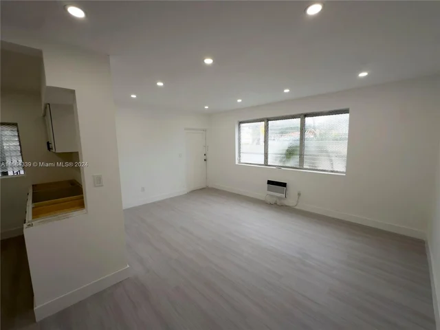 1936 Normandy Dr # 9, Miami Beach FL 33141