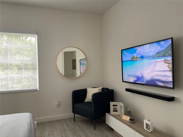 16329 Emerald Cove Rd, Weston FL 33331