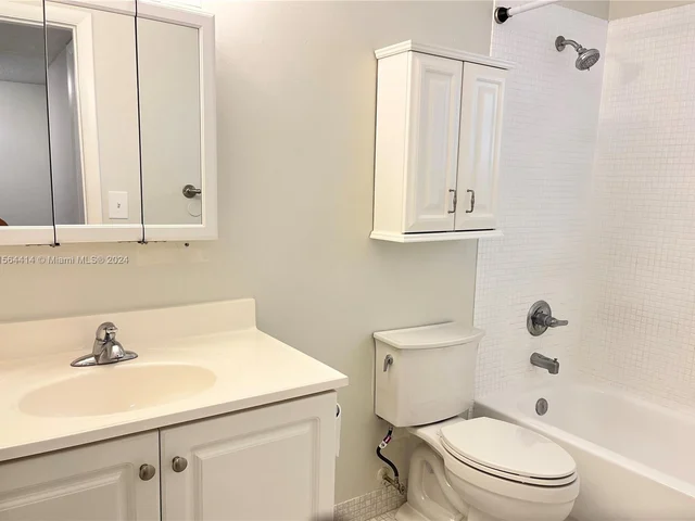 13714 SW 90th Ave, Miami FL 33176