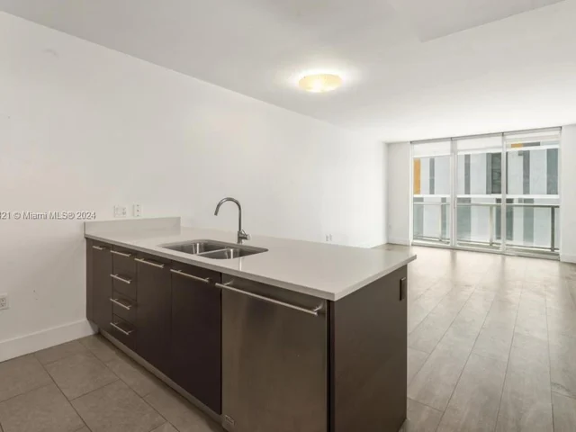 55 SE 6th St # 1600, Miami FL 33131