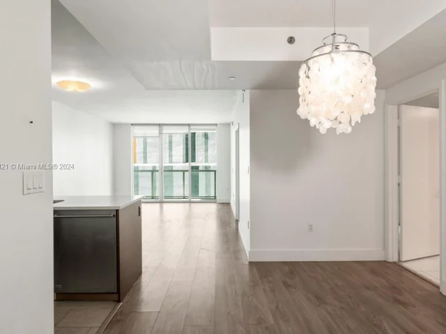 55 SE 6th St # 1600, Miami FL 33131