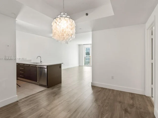 55 SE 6th St # 1600, Miami FL 33131