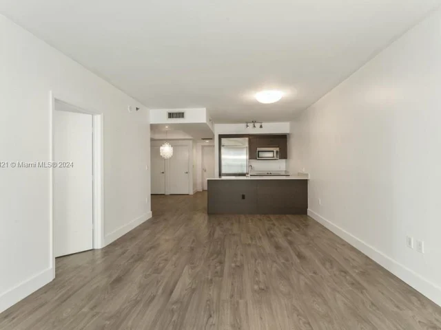 55 SE 6th St # 1600, Miami FL 33131