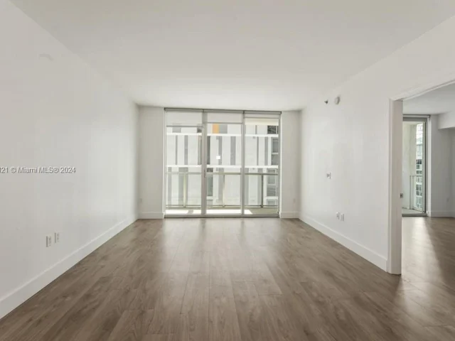 55 SE 6th St # 1600, Miami FL 33131