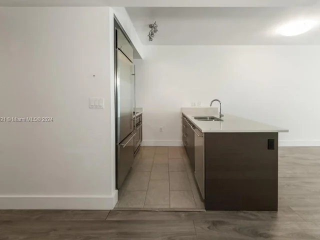 55 SE 6th St # 1600, Miami FL 33131