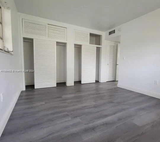 7610 SW 82nd St # J207, Miami FL 33143