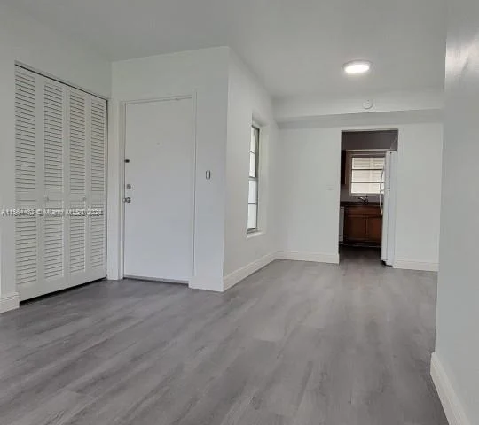 7610 SW 82nd St # J207, Miami FL 33143