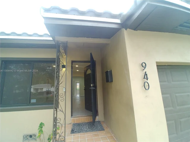 940 NW 47 Street, Miami FL 33127