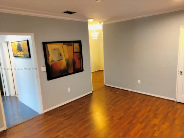 1021 NW 41st St, Miami FL 33127