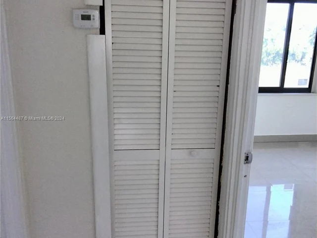 251 NW 45 ST, Miami FL 33127