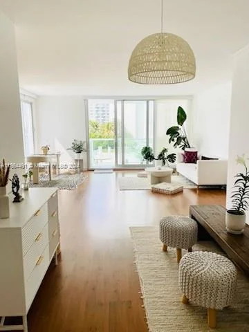 1000 West Ave # 324, Miami Beach FL 33139