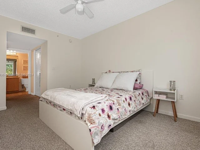 1900 Van Buren St # 408B, Hollywood FL 33020