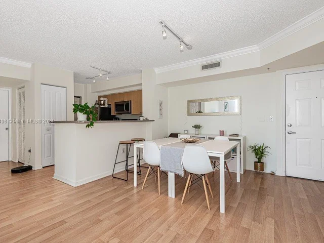 1900 Van Buren St # 408B, Hollywood FL 33020