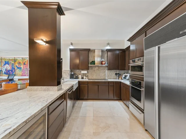 201 Crandon Blvd # 223, Key Biscayne FL 33149