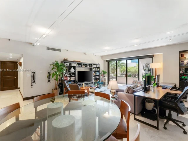 201 Crandon Blvd # 223, Key Biscayne FL 33149