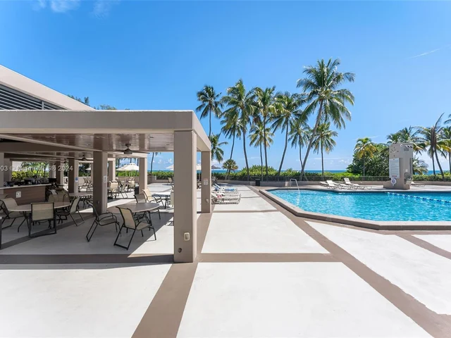 201 Crandon Blvd # 223, Key Biscayne FL 33149