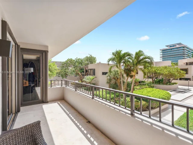 201 Crandon Blvd # 223, Key Biscayne FL 33149
