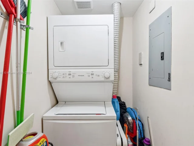 201 Crandon Blvd # 223, Key Biscayne FL 33149