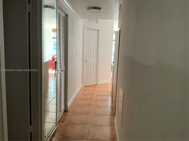 999 Brickell Bay Dr # 1709, Miami FL 33131