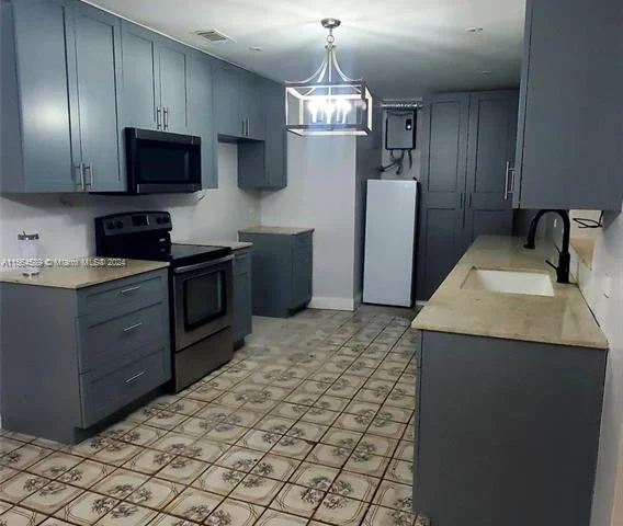 539 SW 7th Ct, Florida City FL 33034