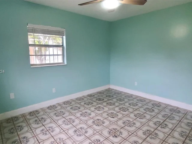 539 SW 7th Ct, Florida City FL 33034