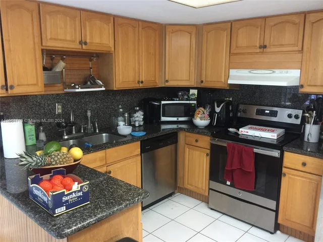 10000 Kendale Blvd, Miami FL 33176