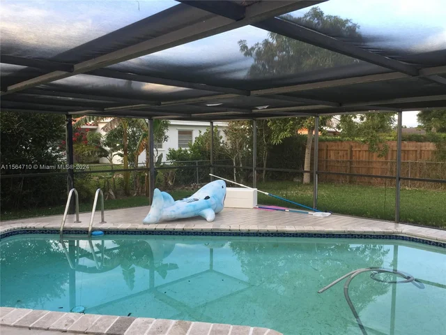 10000 Kendale Blvd, Miami FL 33176