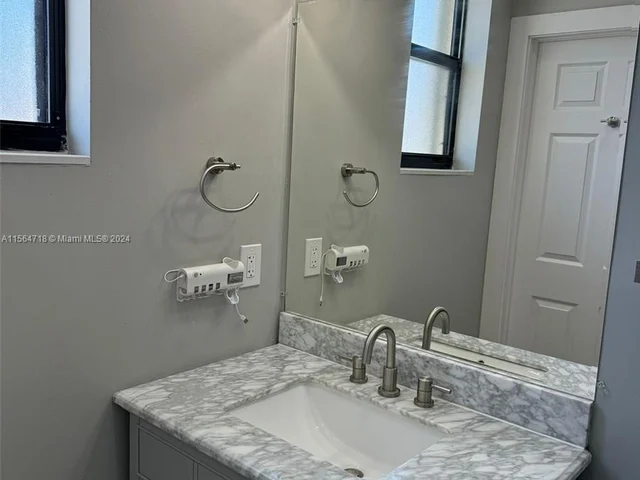 3570 W 88th Ter # 3570, Hialeah FL 33018