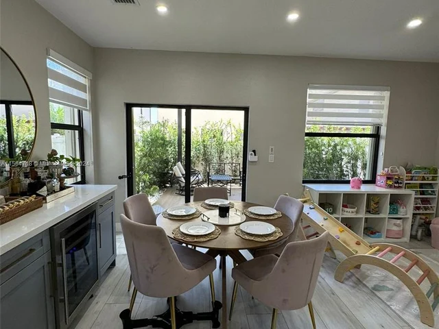 3570 W 88th Ter # 3570, Hialeah FL 33018