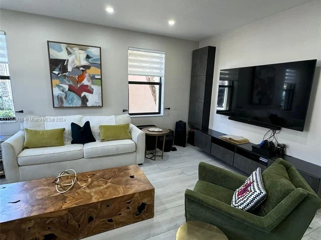 3570 W 88th Ter # 3570, Hialeah FL 33018