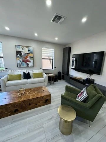 3570 W 88th Ter # 3570, Hialeah FL 33018